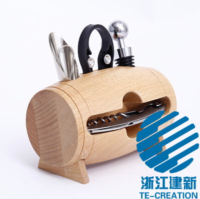 TC-B019    wine Set  with 4-pcs wine accessories