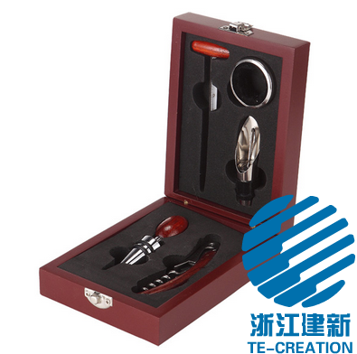TC-B016  Wood (MDF)box  with 5-pcs wine accessories