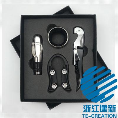 TC-B029    wine gift set ,gift box (card) with 4-pcs wine accessories