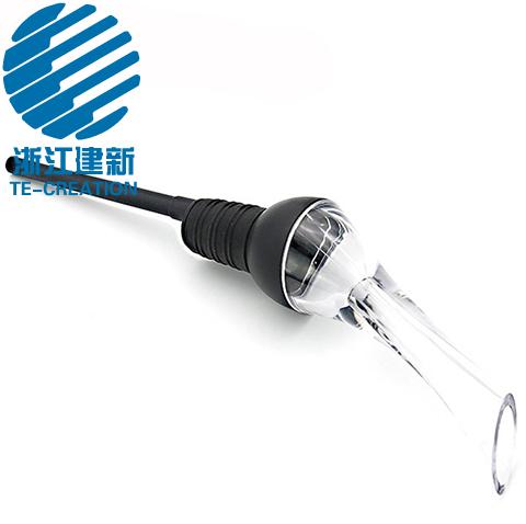 TC-P024  Woodpecker Wine Aerator Pourer