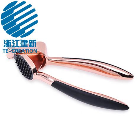 TC-K636  Easy To Squeeze Rust Proof Dishwasher Garlic Press Crusher masher