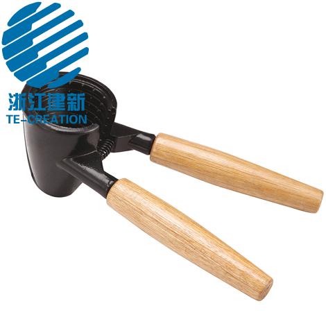 TC-KN080  High Quality Kitchen Tools Nut Cracker