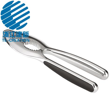 TC-KN1031  Nut Cracker Tool Pecan Walnut Piler Opener with Non-slip Handle High quality Manual Kitchen Gadgets Zinc Alloy Nut Cracker